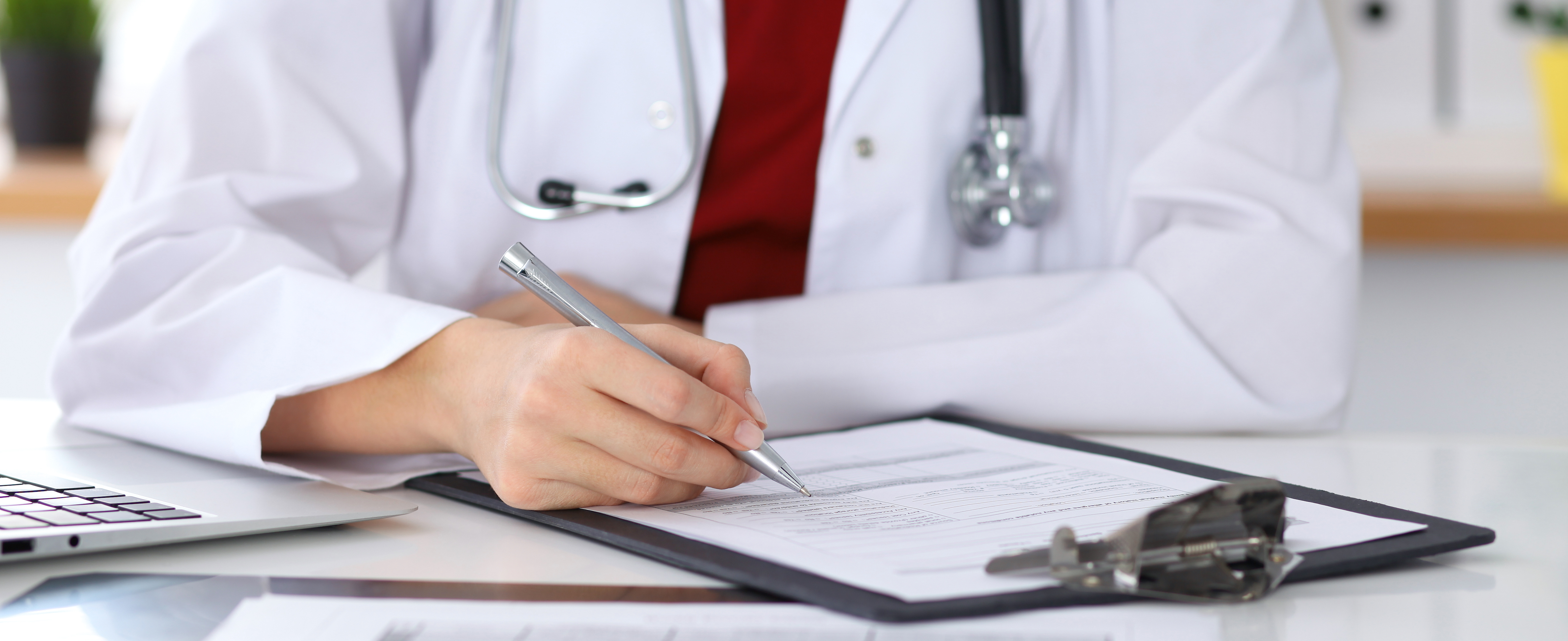 Analisi di una perizia medico-legale per un danno pediatrico nel Lazio.